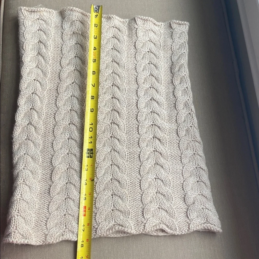 Cable Knit Infinity Scarf Oatmeal Beige - Picture 6 of 9